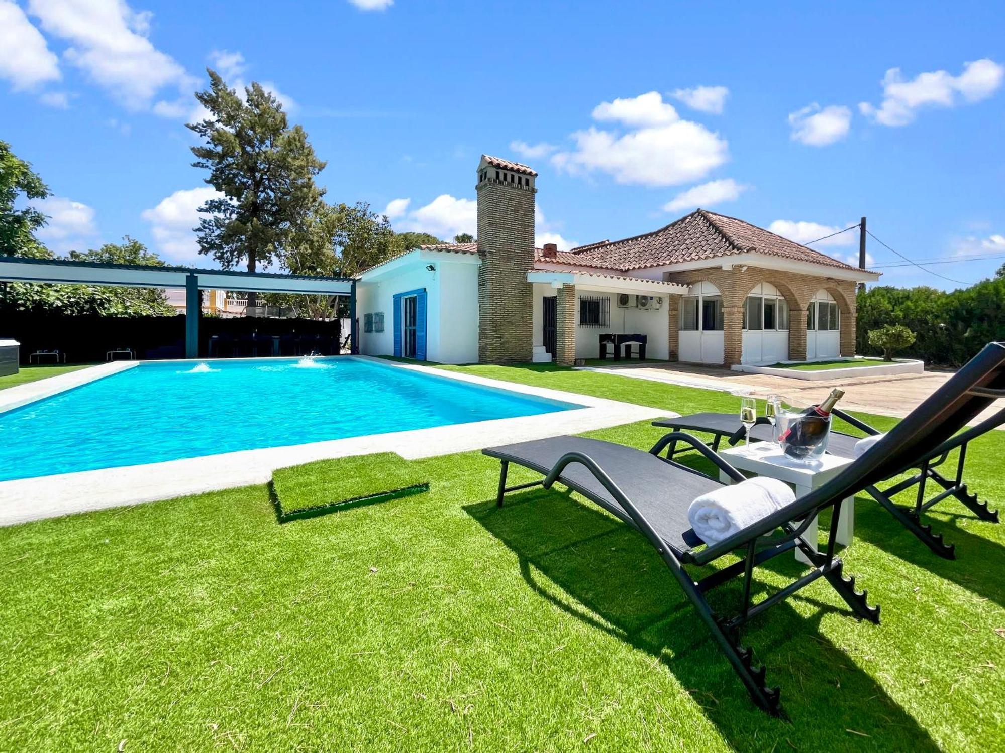 Villa San Patricio I Piscina Privada I Jacuzzi Spa I Bbq I Ps5 I Aire Acon I 3000M2 I 5Min-Centro Jerez de la Frontera Ngoại thất bức ảnh